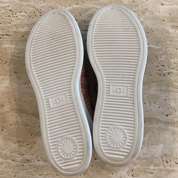 Men's Treadlite by UGG Sneakers - Picture 8 of 12